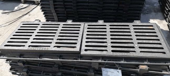 彬村山华侨农场球墨铸铁连体双篦展示